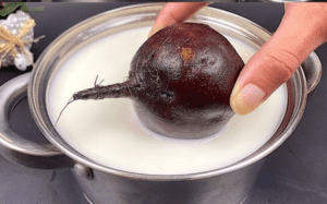 Trasforma le barbabietole in una bevanda deliziosamente nutriente con questa semplice ricetta