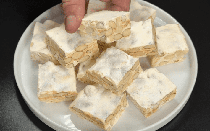 Torrone al miele e noci: la ricetta perfetta per un dolce fatto in casa
